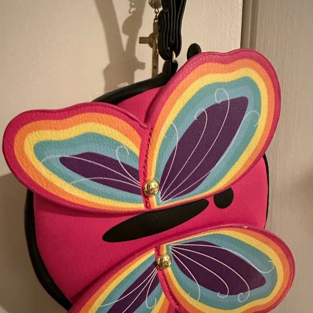 NWT: Betsy Johnson colorful butterfly 🦋 wristlet w/ strap - Picture 1 of 4